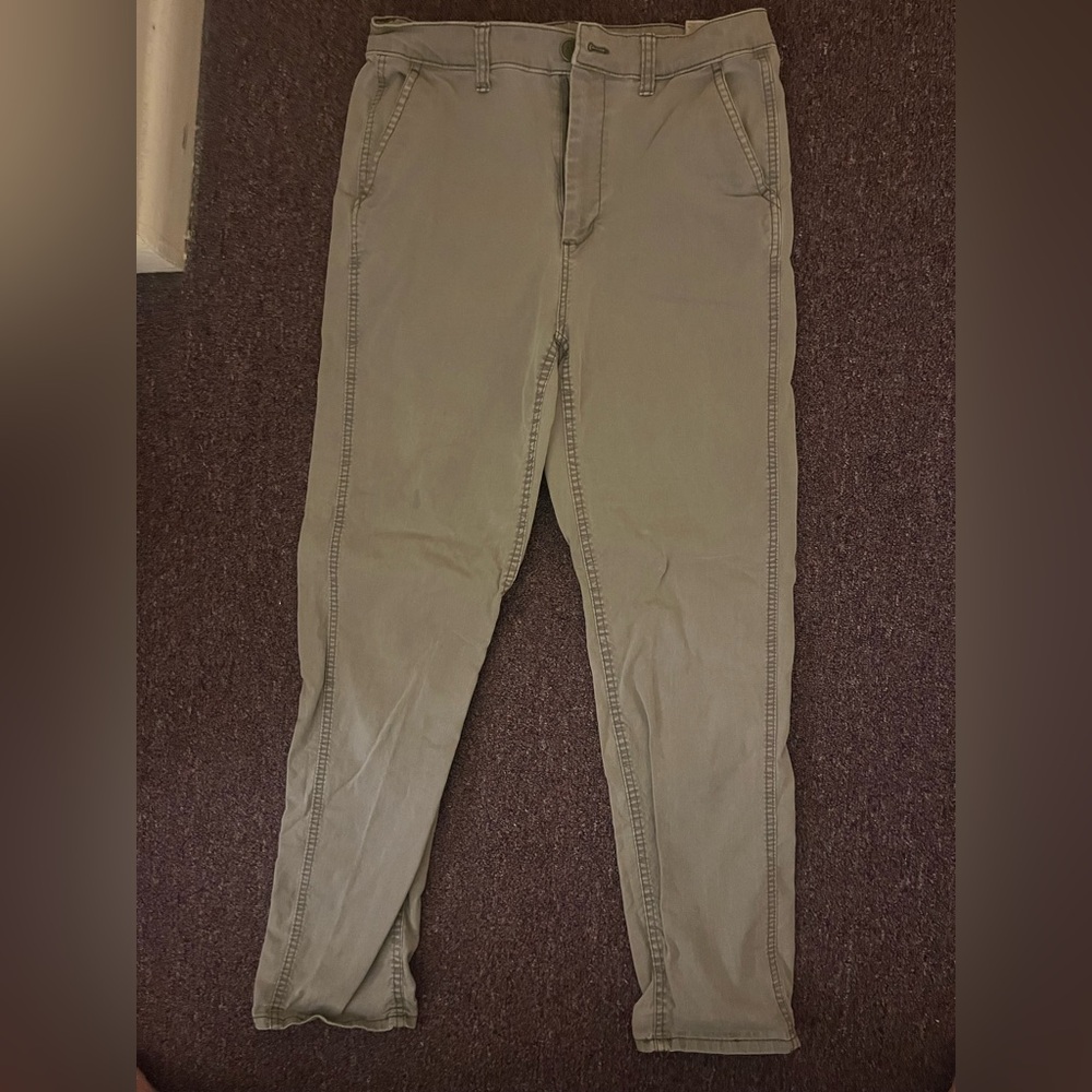 Old Navy Women’s Khaki Chinos